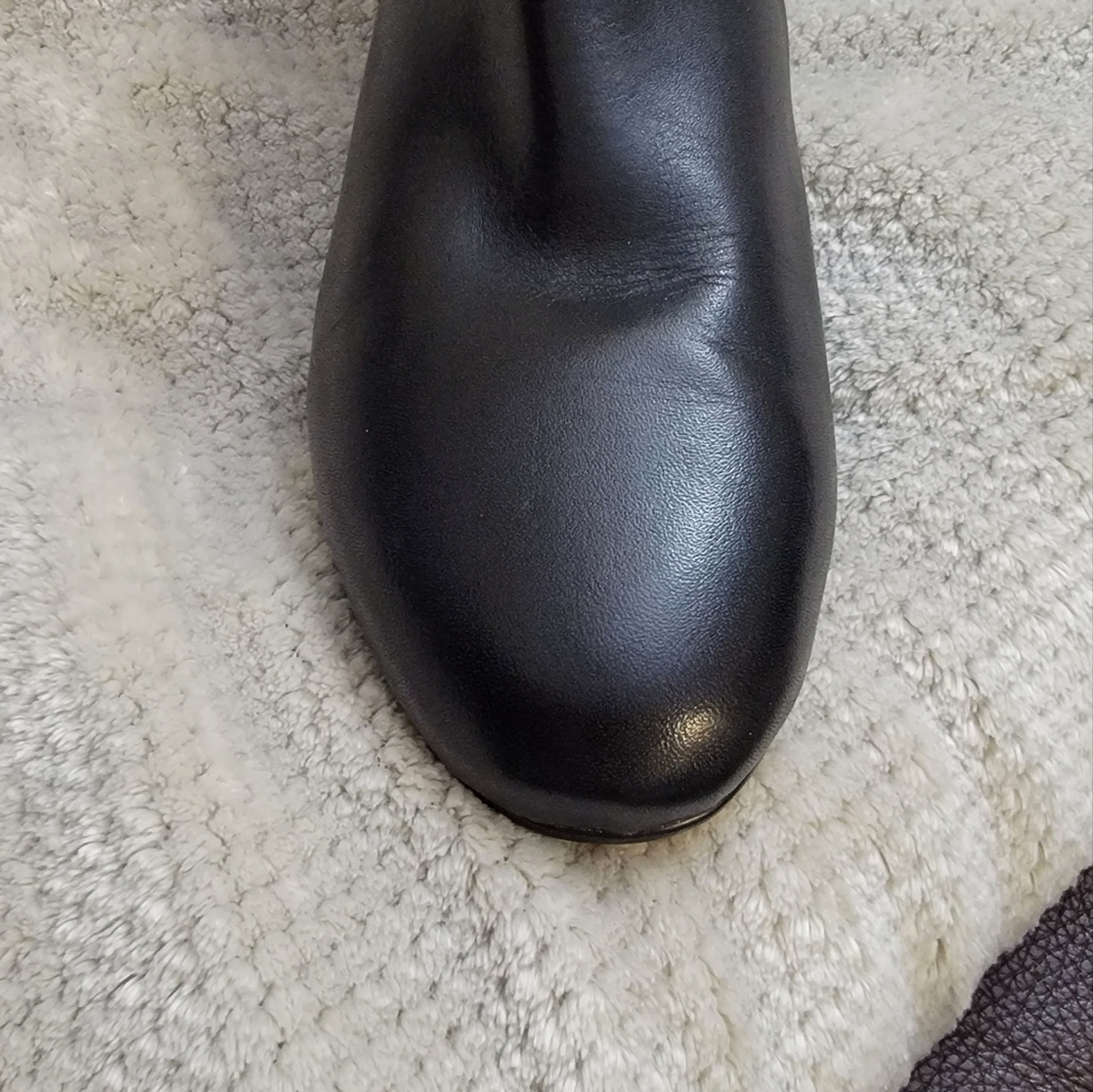 New without box Michael Kors Low Black Leather Boots w/ lock & fur - Picture 5 of 5